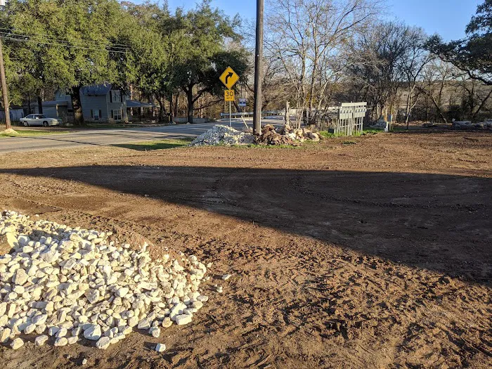 6 Oaks Tiny Home (and RV Park) Picture 7