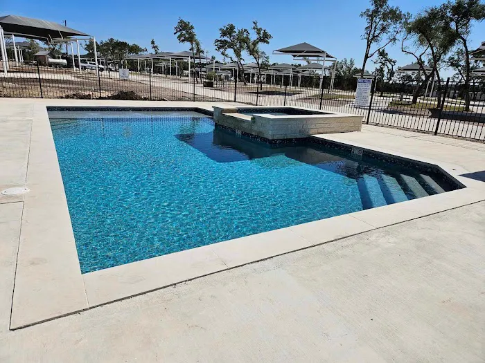 Ledgestone RV Resort Picture 3