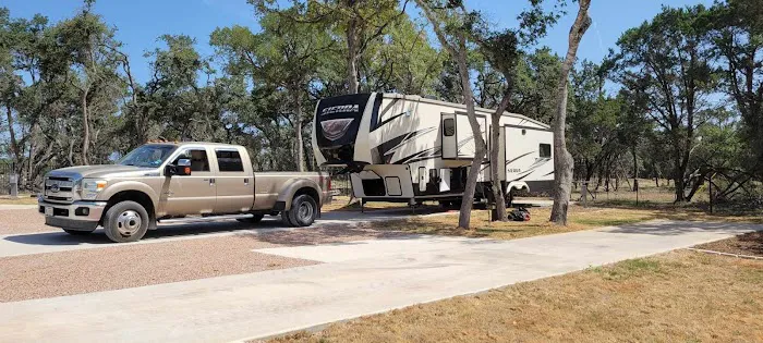 Ledgestone RV Resort Picture 7