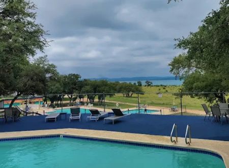 Lake Pointe RV & Condo Resort