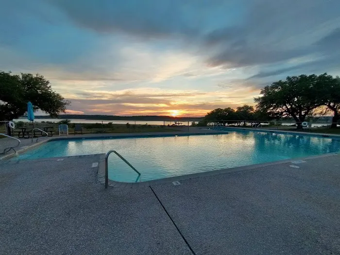 Lake Pointe RV & Condo Resort Picture 2