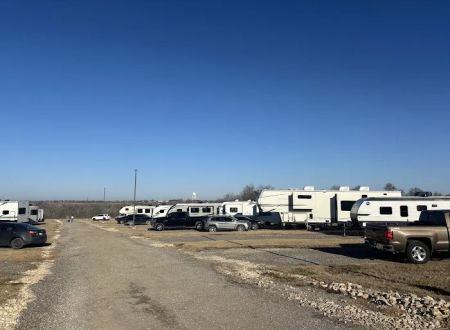 Hidden Elm Farm & RV Park