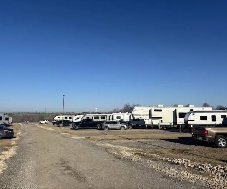Hidden Elm Farm & RV Park