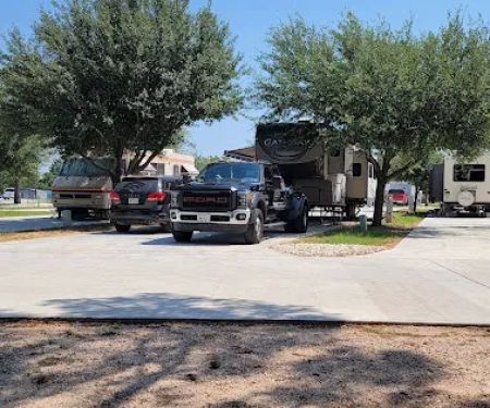 LBA (Lake Bastrop Acres) RV PARK