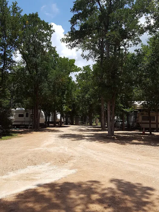 Riverwood Acres R.V. Park Picture 8