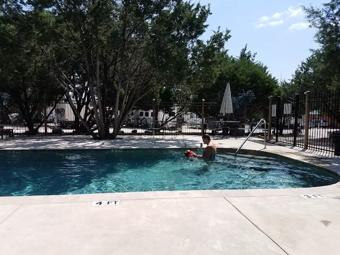 Rio Bonito RV Park and Cabin Picture 1