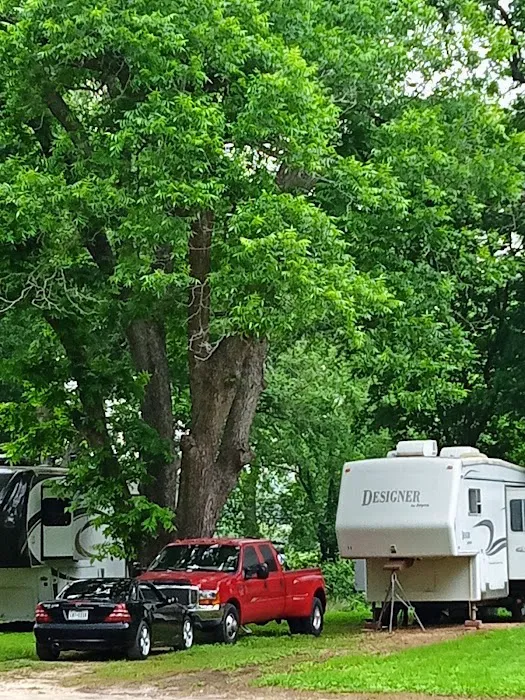 Pleasant Grove RV Park Picture 8