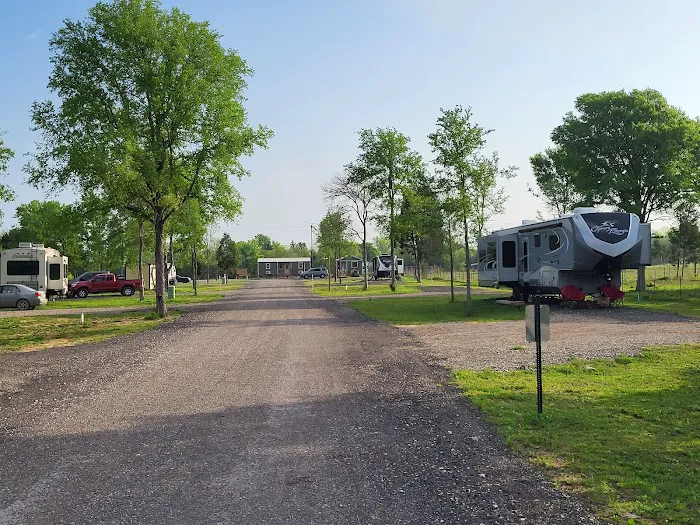 Marlee's RV Retreat Picture 3