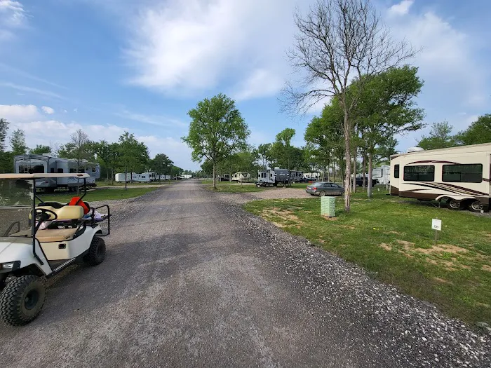 Marlee's RV Retreat Picture 6
