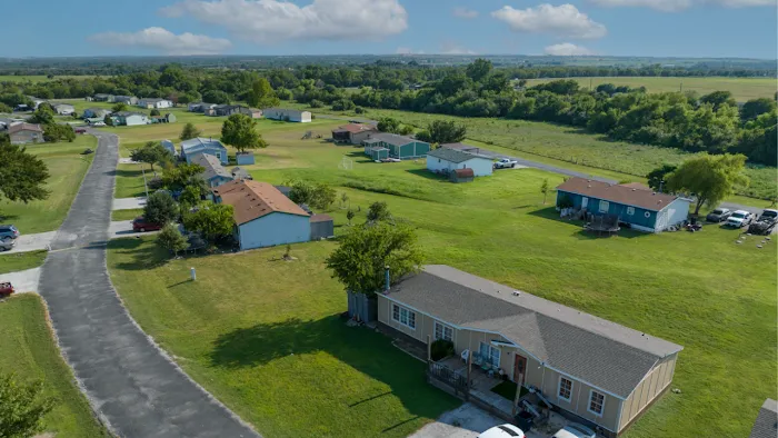 Country Glen Estates Picture 3