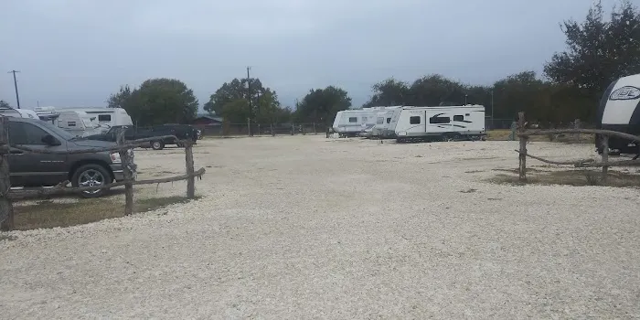 Raw Fun Country RV Picture 10