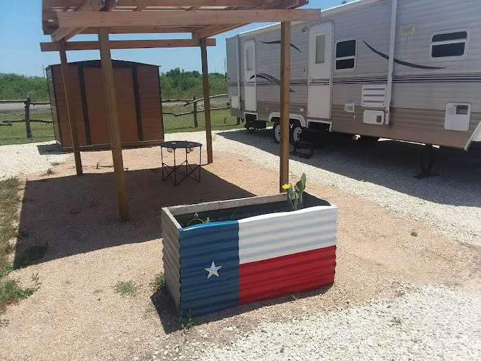 Raw Fun Country RV Picture 9