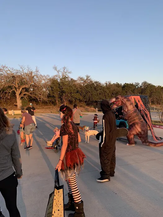 LHTX RV Resort Picture 6