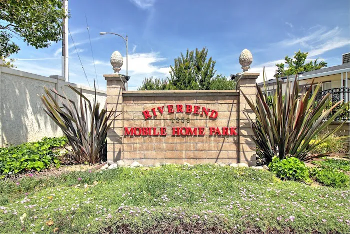 Riverbend Mobile Home Park Picture 2