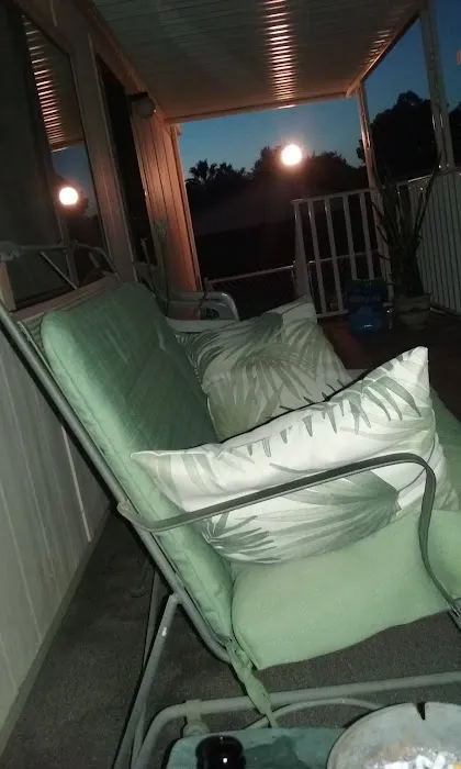 Riverbend Mobile Home Park Picture 8