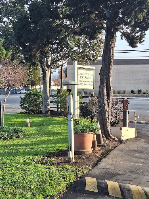 Garden City RV Park Picture 1
