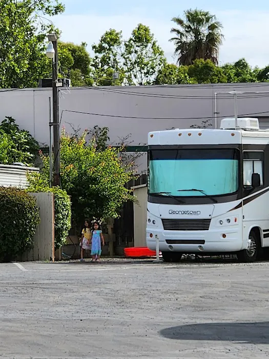 Garden City RV Park Picture 3