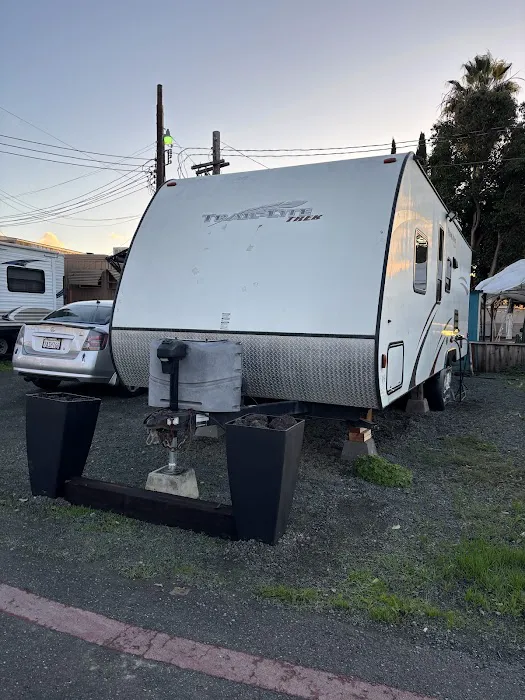 San Jose Mobile Home & RV Park Picture 4