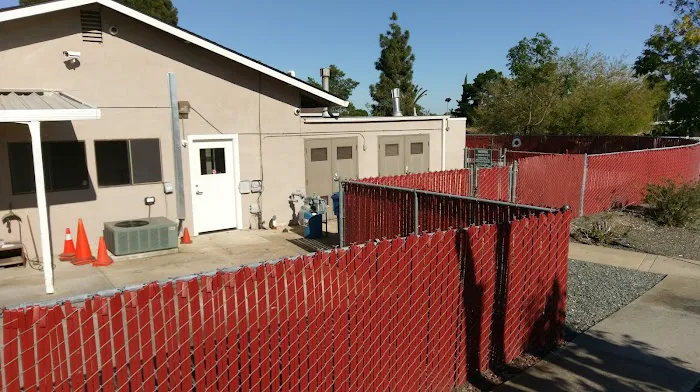 Emerald Cove Mobile Home Park Picture 2