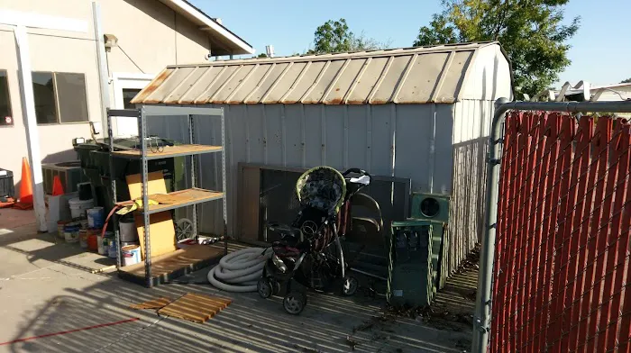 Emerald Cove Mobile Home Park Picture 3