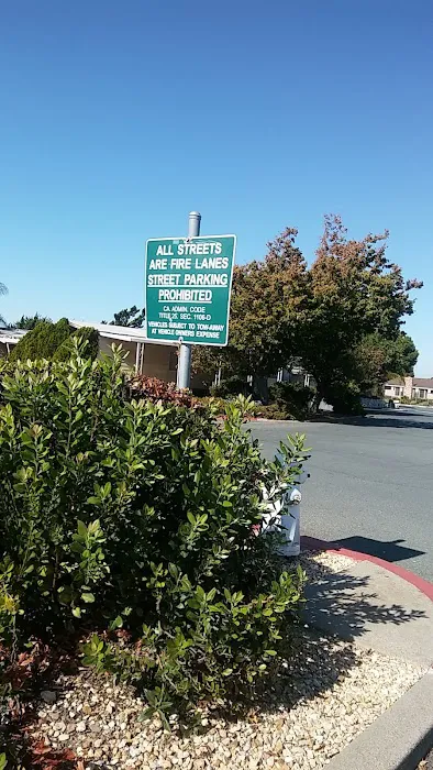 Emerald Cove Mobile Home Park Picture 10