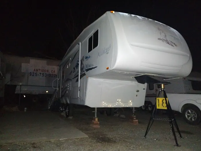 Bella Vista Mobile Home Park Picture 9