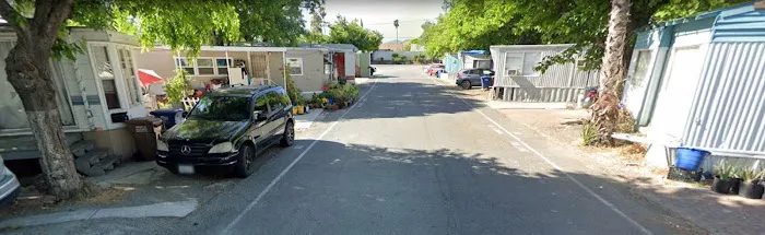 Riverview Mobile Home Park Picture 1
