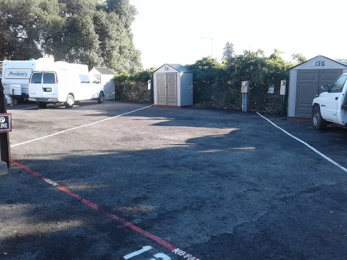 Villa Trailer Park Picture 7