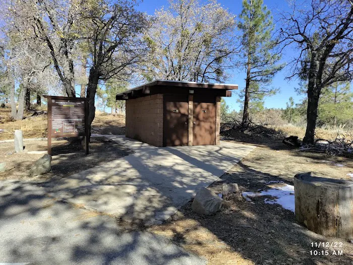 Mountain Oak Campground Picture 3