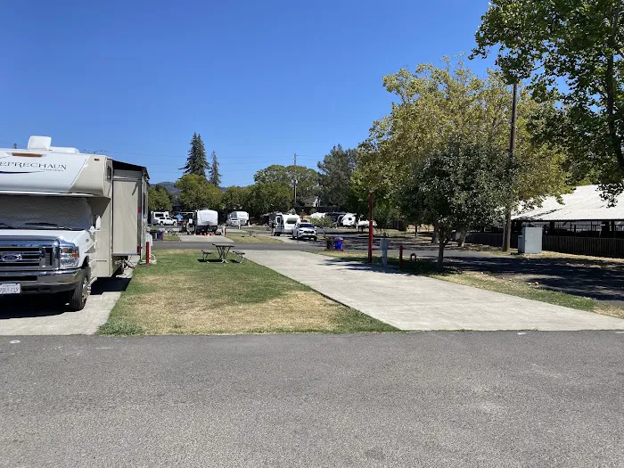 Napa Valley Expo RV Park Picture 3