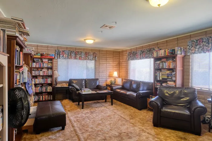 Silverado Pines Mobile Home Pk Picture 6