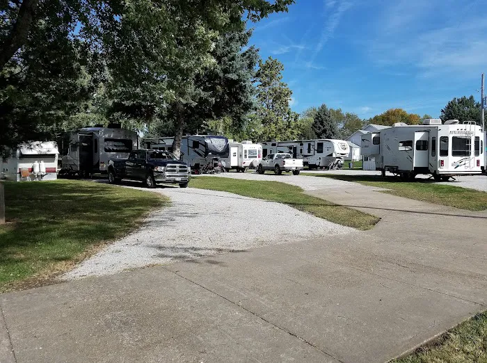Land n Park RV Park Picture 2