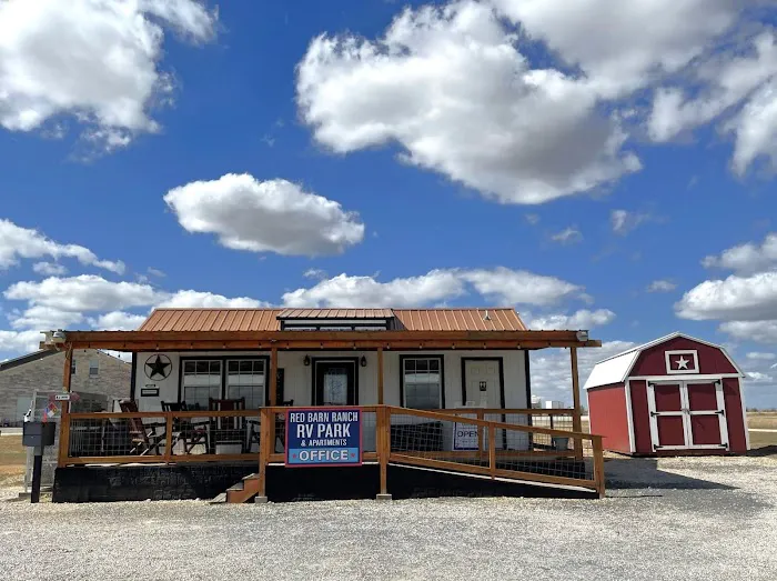 Red Barn Ranch RV Park Picture 8