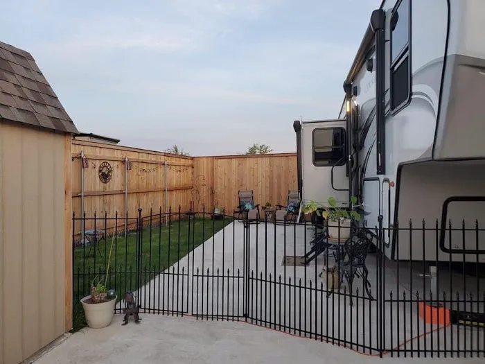 Red Barn Ranch RV Park Picture 10