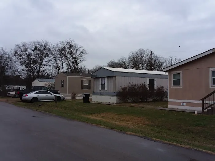 Grandpa's Mobile Home Park Picture 3