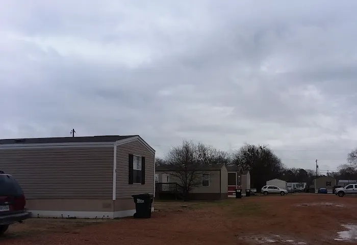 Grandpa's Mobile Home Park Picture 2