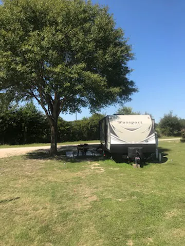 Round Top-Carmine RV Park Picture 1