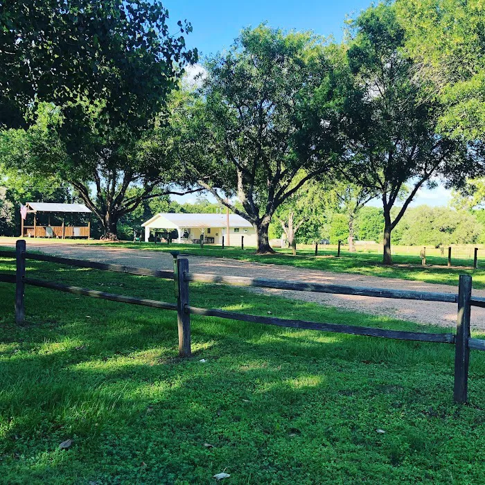 Round Top RV Park Picture 1