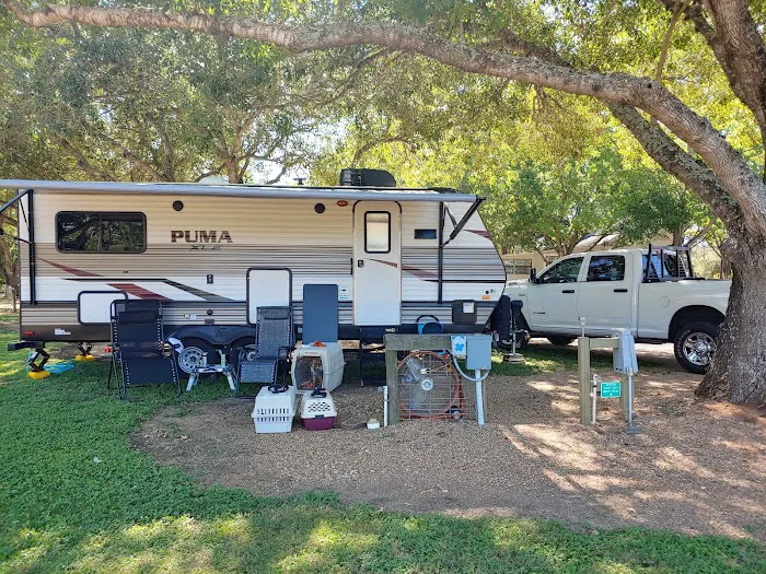 Round Top RV Park Picture 10