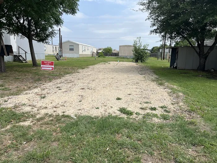 Sun Valley Mobile Home Park Picture 10