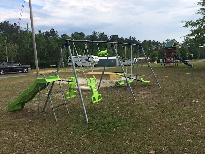 Camp Delta RV Park & Cabins Picture 4