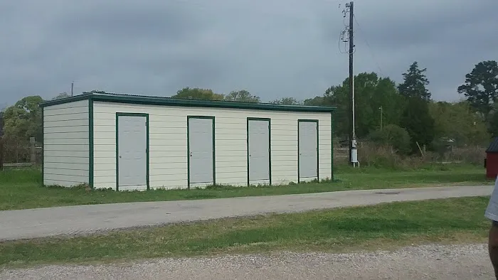 Magnolia’s Pond RV Park Picture 4