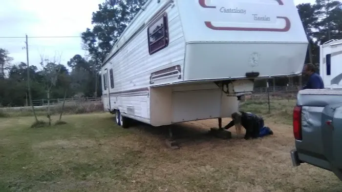 Magnolia’s Pond RV Park Picture 7
