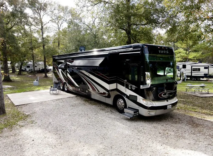 Timber Ridge RV Village Picture 5