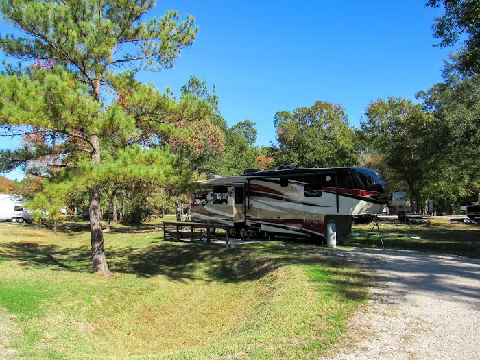 Timber Ridge RV Village Picture 8