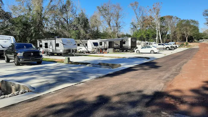 Woodland RV Park Picture 2