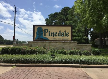 Pinedale Mobile Home Park Leasing Office