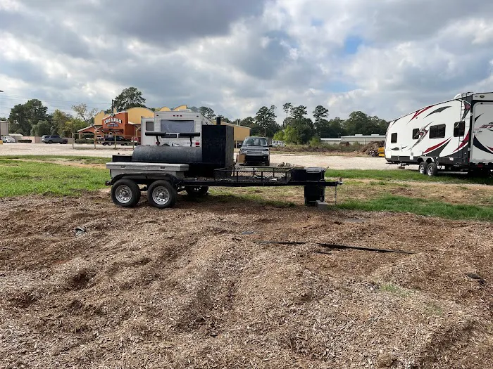 King's Court RV park & Open Storage Picture 3