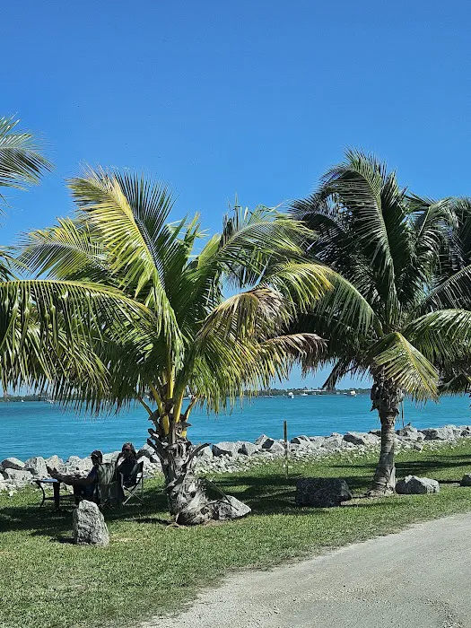Trumbo Point Tropical Landing Picture 9