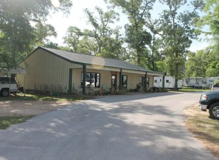 Rambling Vines RV Park